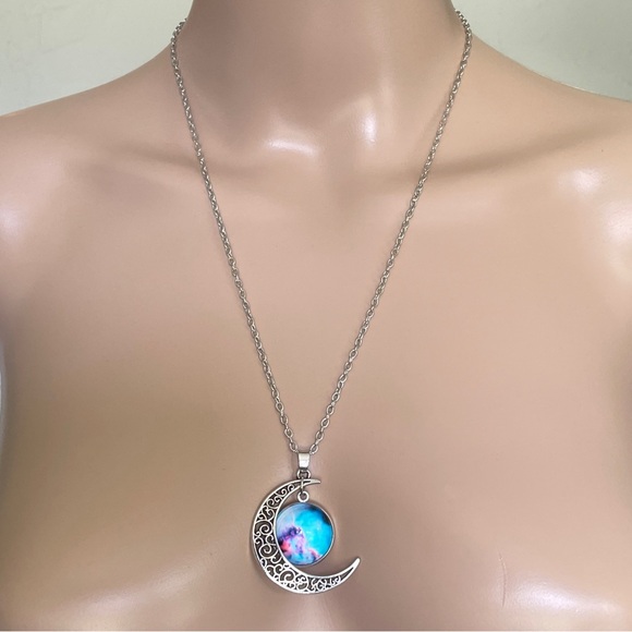 Silver Moon and Jewel Necklace - Picture 4 of 4